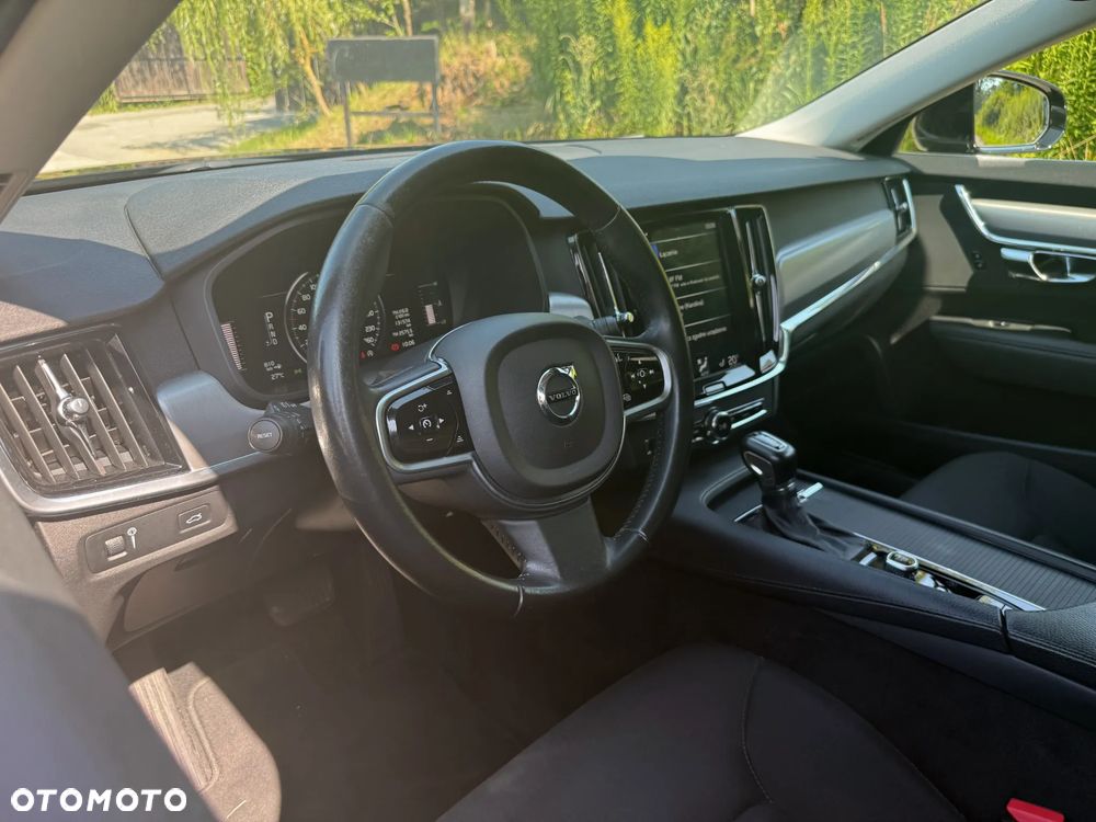 Volvo V90 D4 Momentum - 9