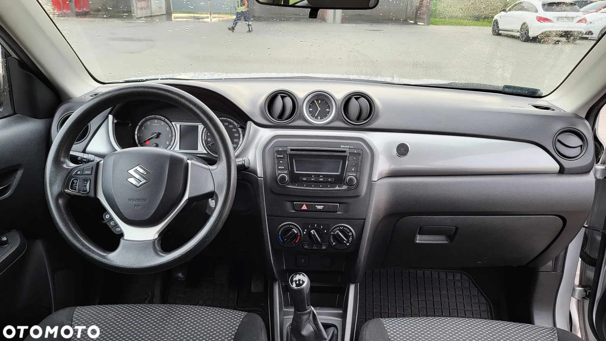 Suzuki Vitara 1.6 Comfort 2WD - 9