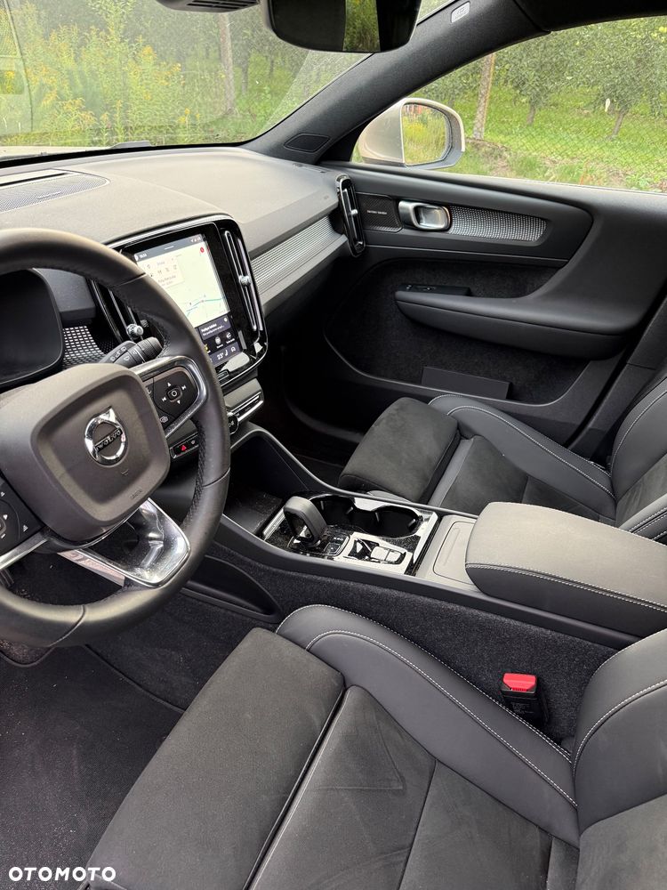 Volvo XC 40 B3 Plus Bright - 9