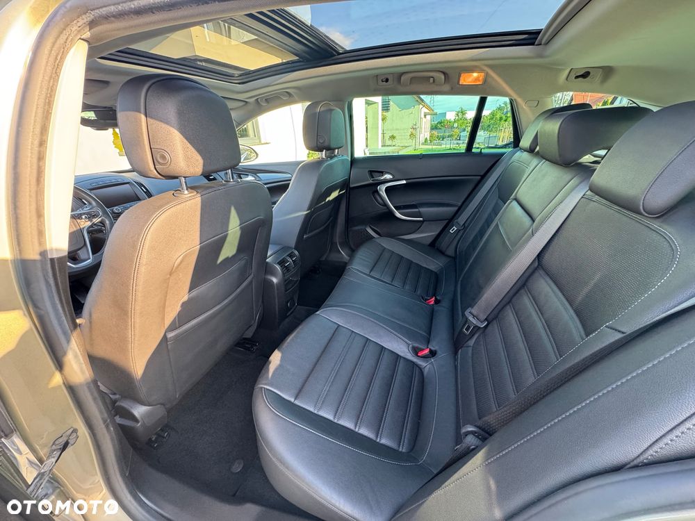 Opel Insignia 2.0 CDTI Cosmo 4x4 S&S - 16