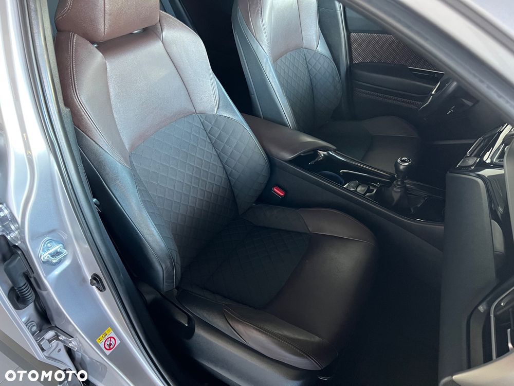 Toyota C-HR - 36
