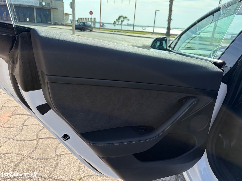 Tesla Model 3 Standard Range Plus RWD - 31