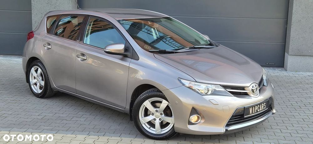 Toyota Auris 1.6 Premium - 7