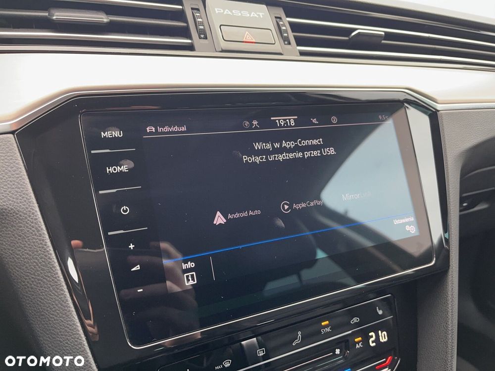 Volkswagen Passat Variant 2.0 TSI Elegance DSG - 27