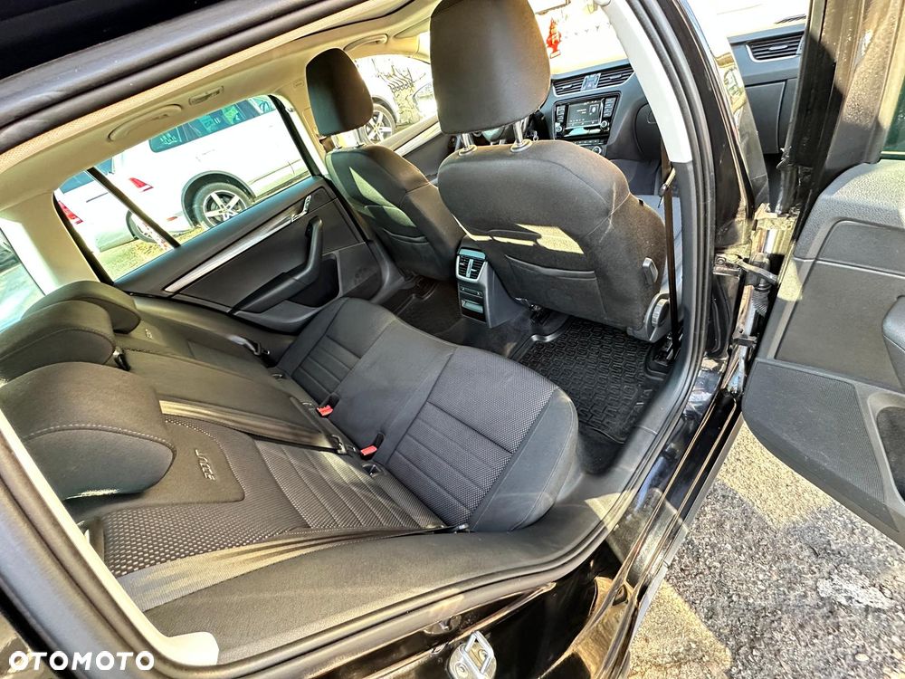 Skoda Octavia Scout 2.0 TDI 4x4 DSG - 13