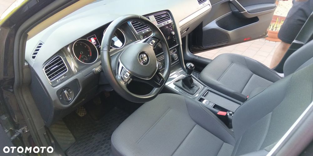 Volkswagen Golf 1.5 TSI BMT Comfortline - 14