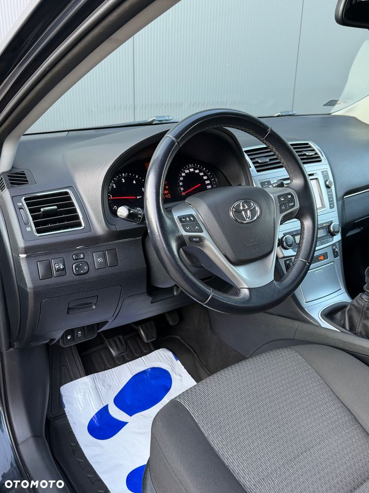 Toyota Avensis 2.0 D-4D Edition (2014) - 33