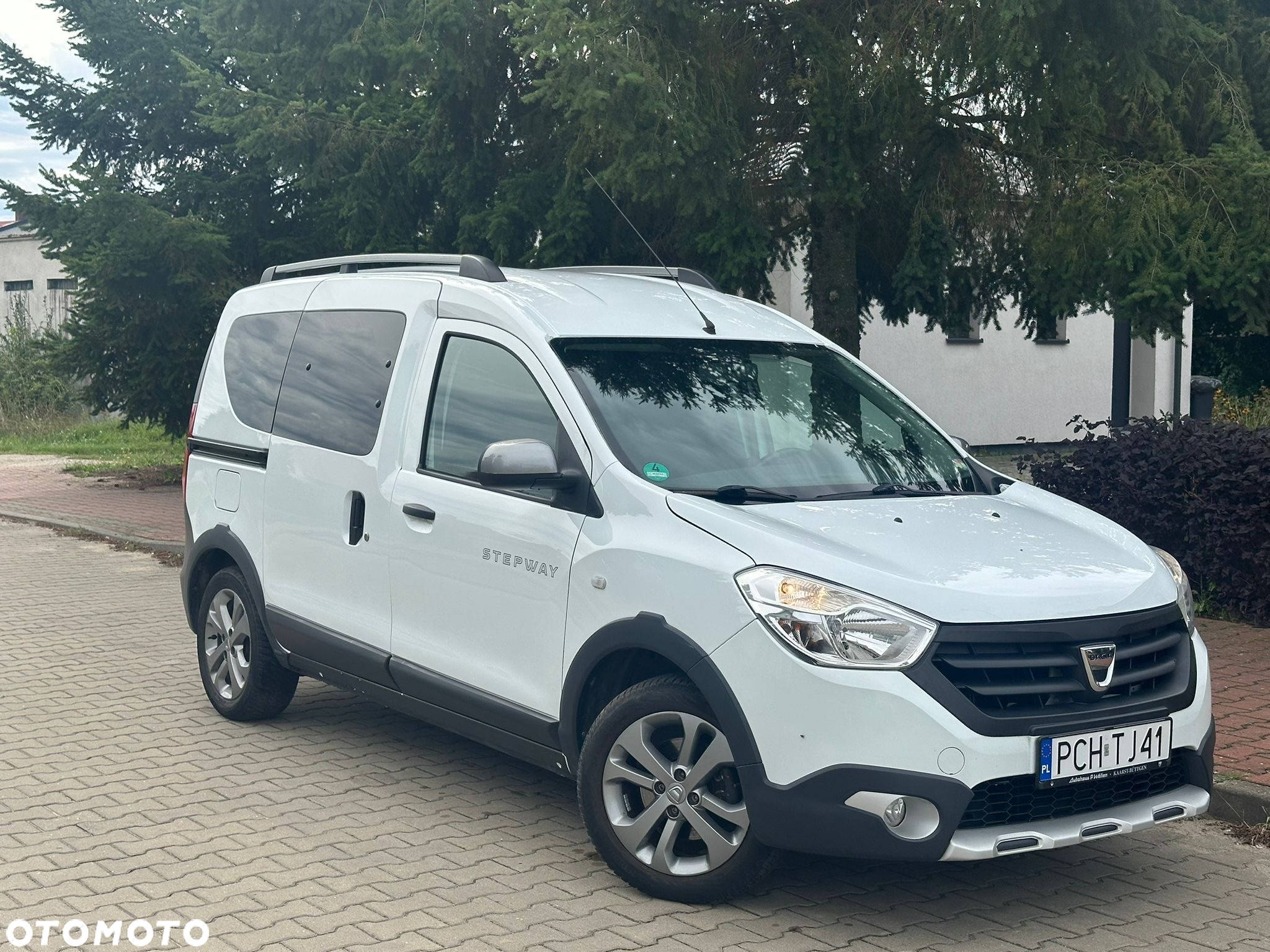 Dacia Dokker TCe 115 Stepway - 4