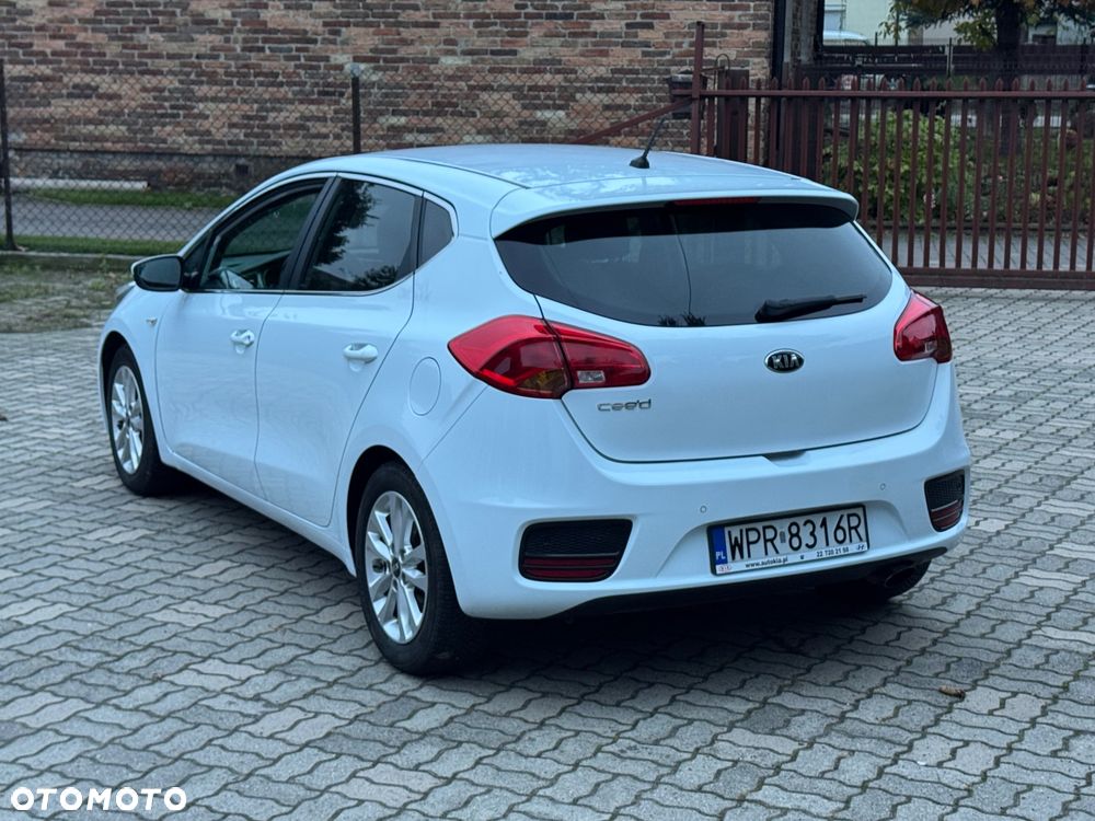 Kia Ceed 1.6 GDI L Business Line - 3