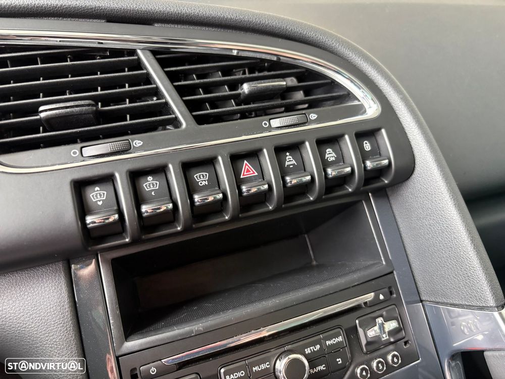 Peugeot 3008 1.6 HDi Allure - 36