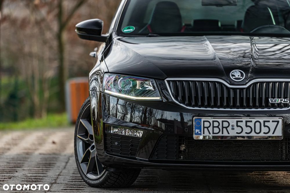 Skoda Octavia 2.0 TDI DSG RS - 13