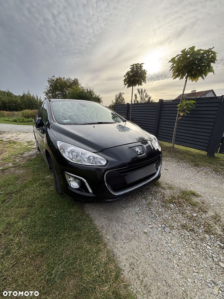 Peugeot 308 2012 photo 4