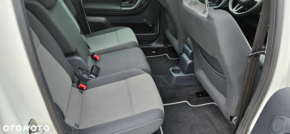 Skoda Roomster 1.2 TSI Scout PLUS EDITION - 38