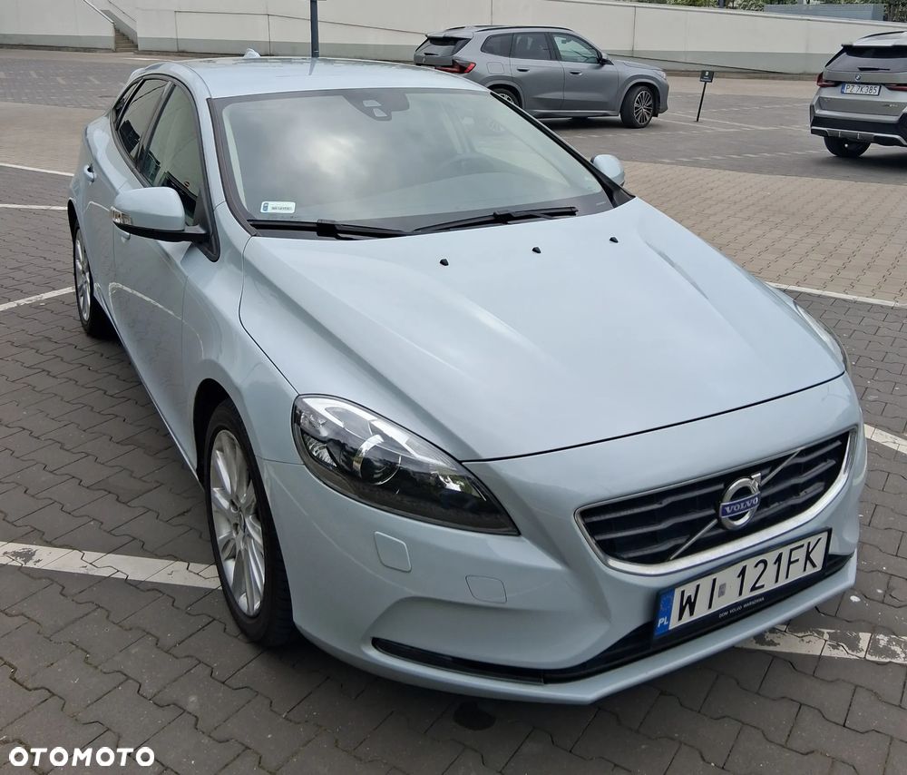 Volvo V40 - 2