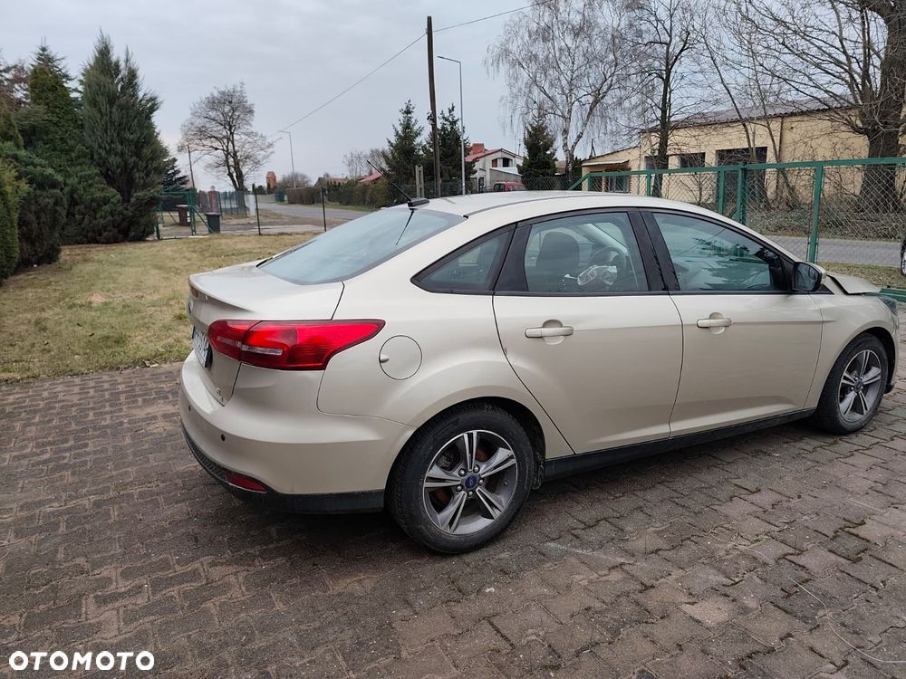 Ford Focus 1.0 EcoBoost Start-Stopp-System Titanium - 3