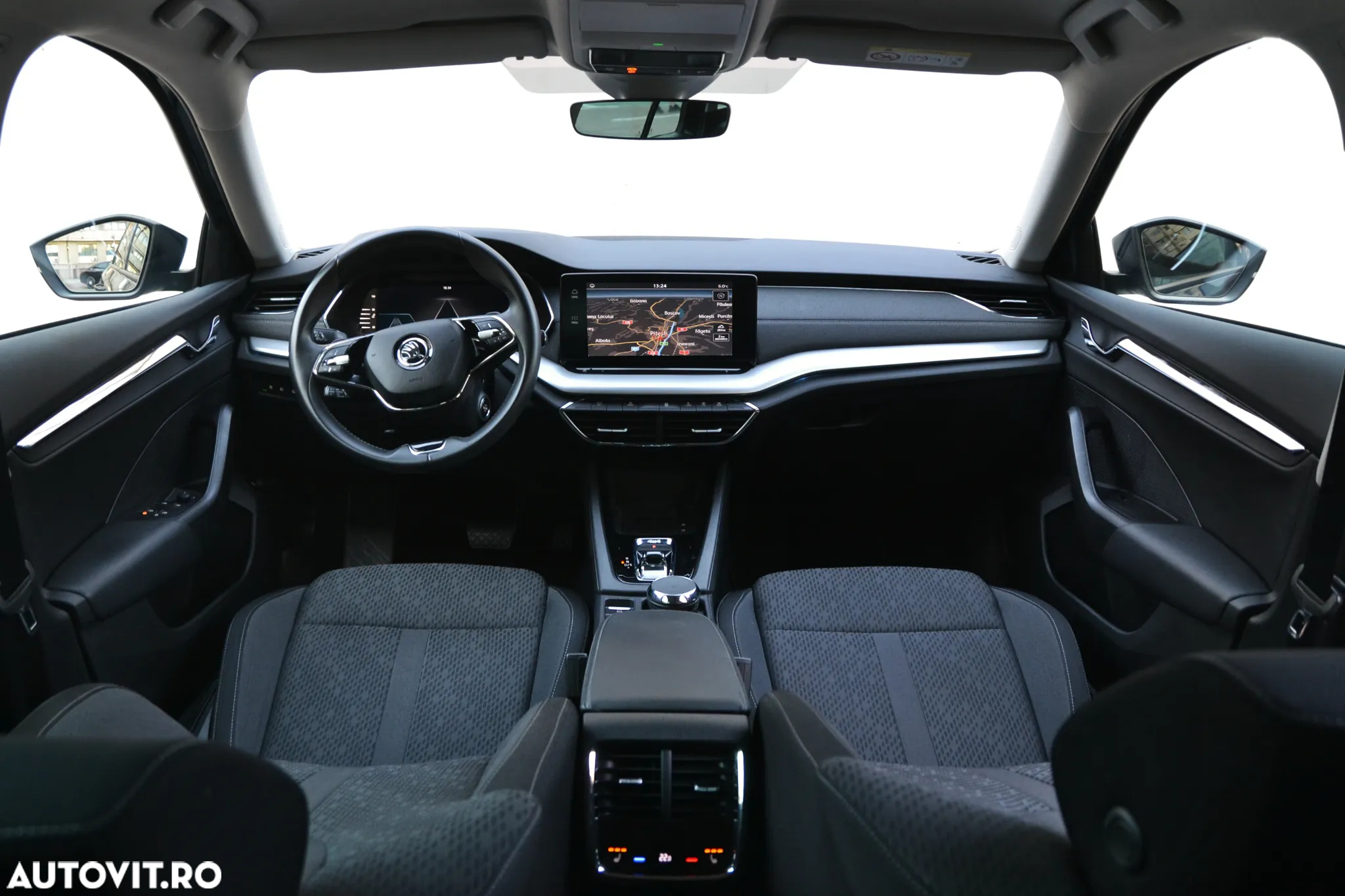 Skoda Octavia Combi 2.0 TDI DSG 4X4 Style - 6