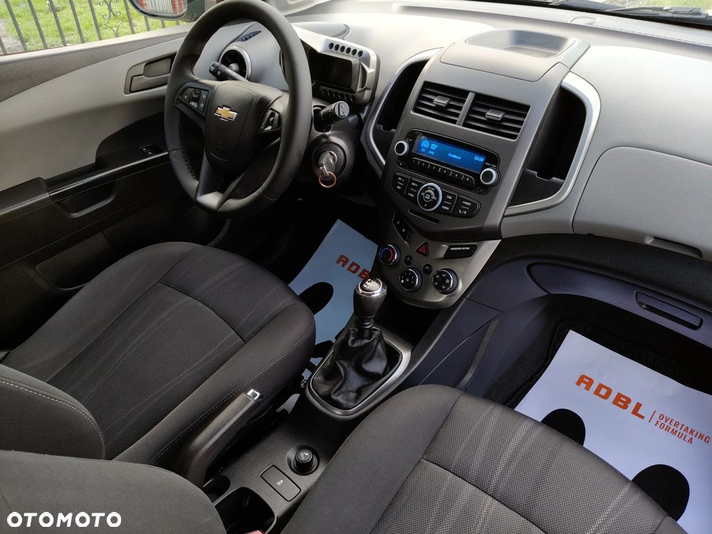 Chevrolet Aveo 1.2 LT - 27