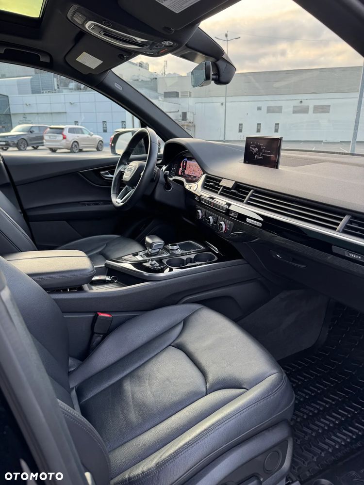 Audi Q7 - 9