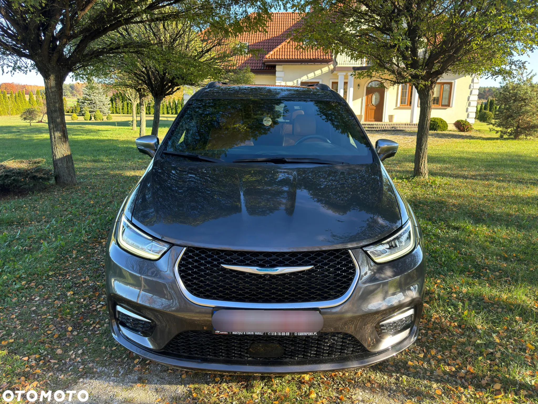 Chrysler Pacifica - 3