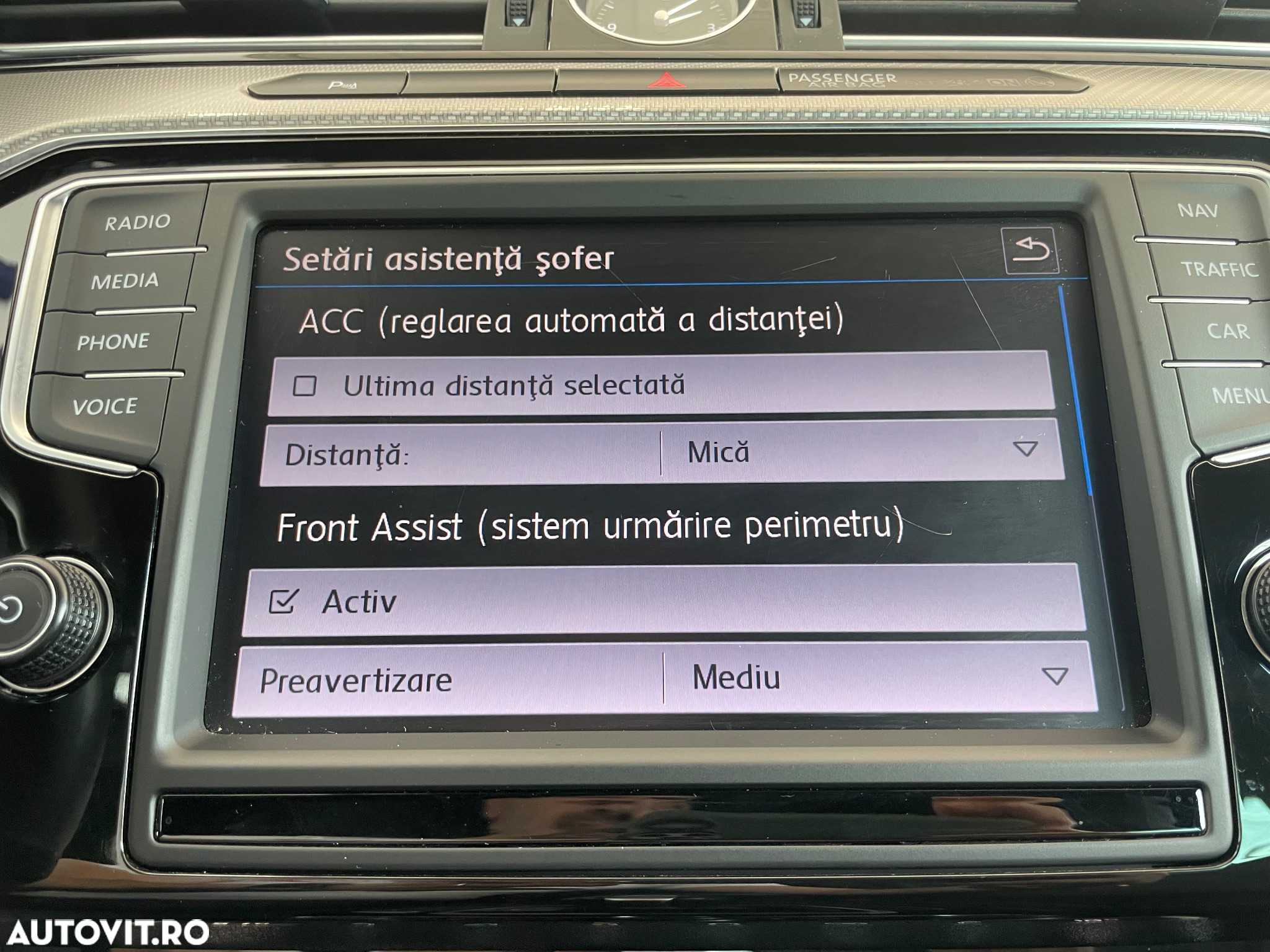 Volkswagen Passat - 13