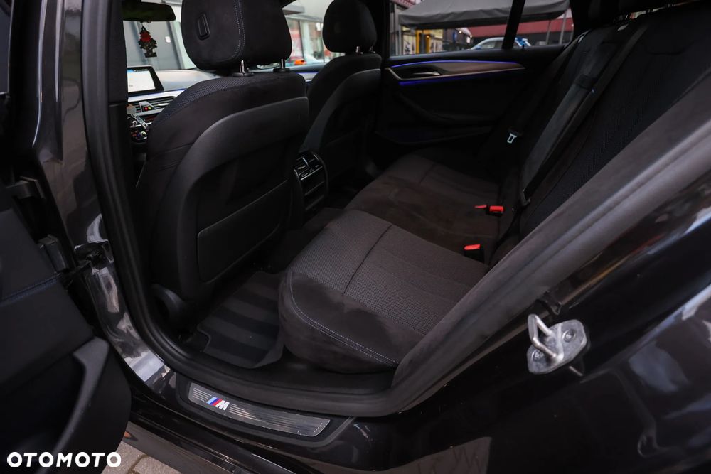 BMW Seria 5 520d xDrive M Sport sport - 22