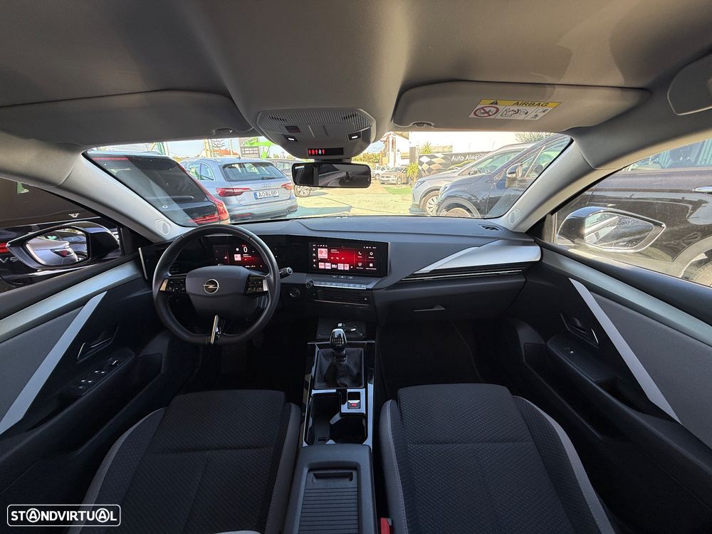 Opel Astra 1.5 D Elegance - 29