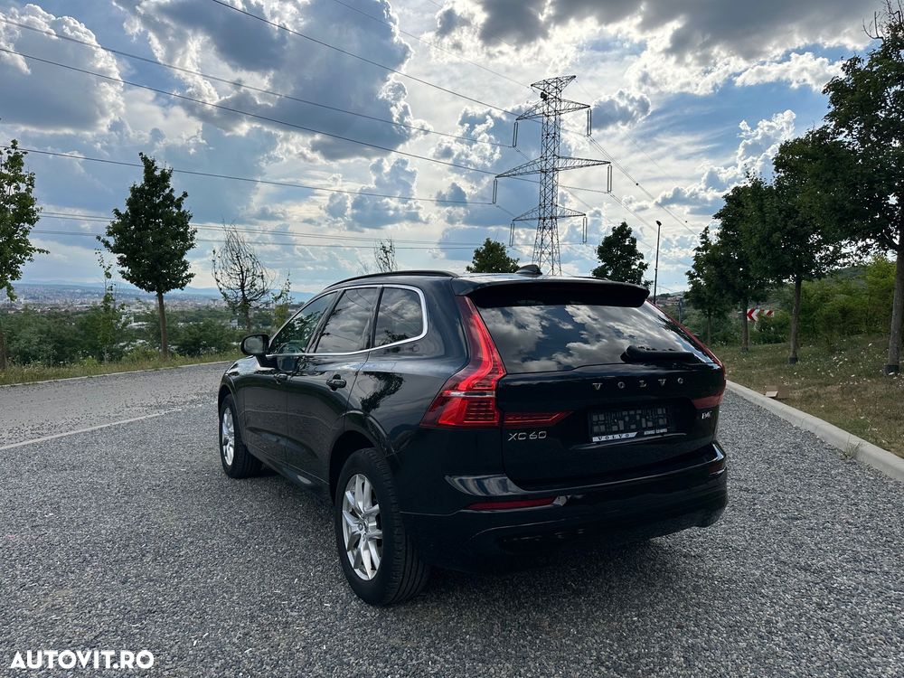 Volvo XC 60 B4 MHEV AT AWD Core - 3