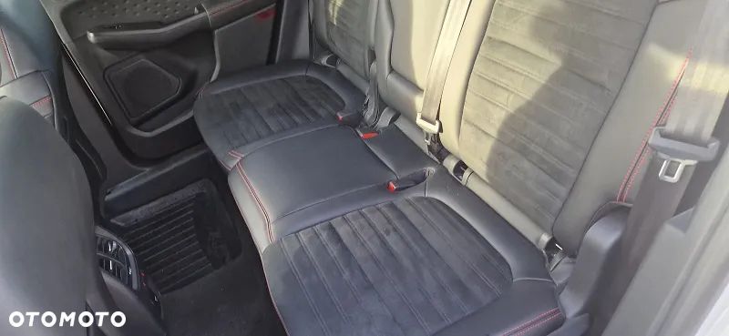 Ford Kuga 2.0 TDCi FWD ST-Line - 10