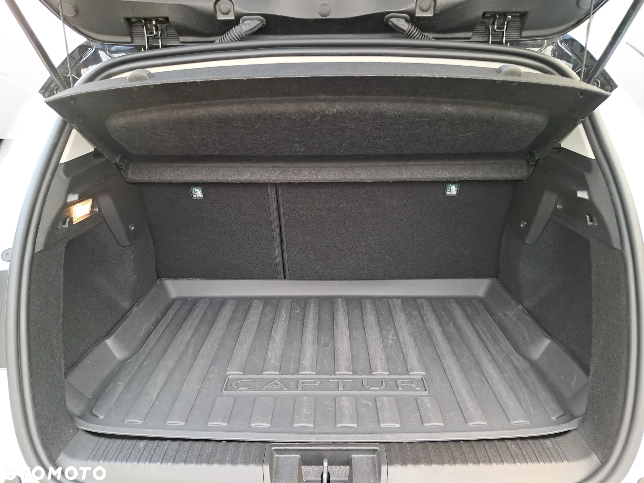 Renault Captur 1.3 TCe mHEV Techno EDC - 11
