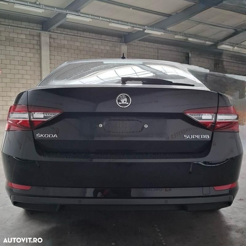 Skoda Superb 1.6 TDI DSG Style - 4