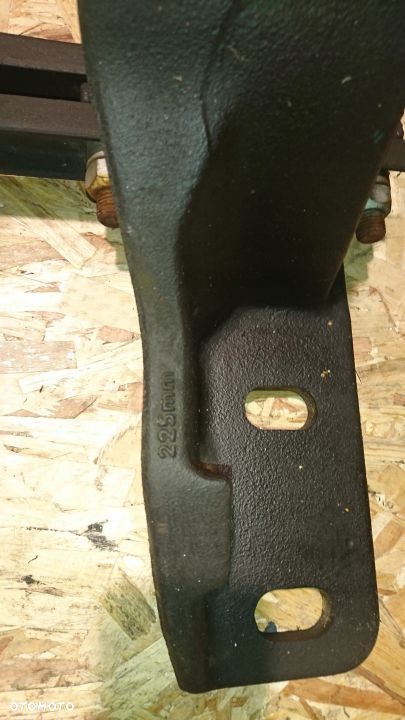 PODSTAWY SIODŁO JOST-JSK40 150mm MERCEDES MAN DAF - 2