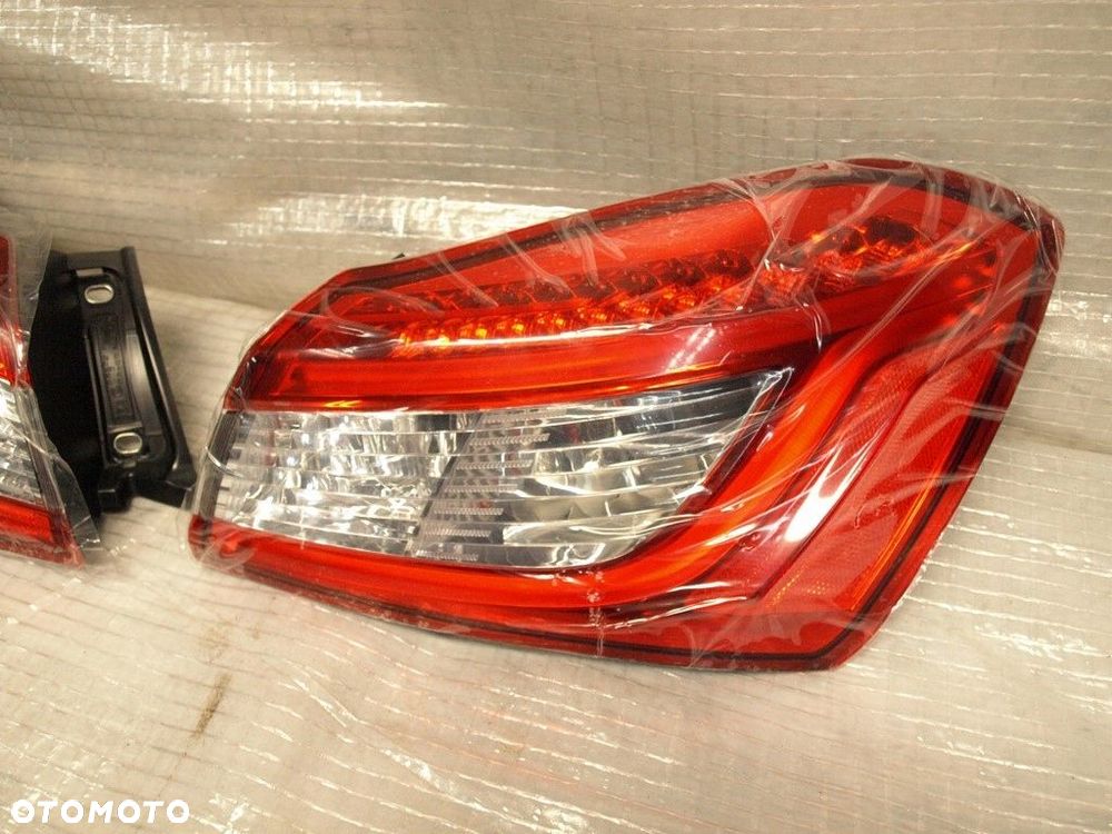 maserati ghibli lampa tyl tylna usa lewa prawa - 3