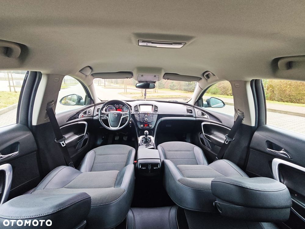 Opel Insignia - 26