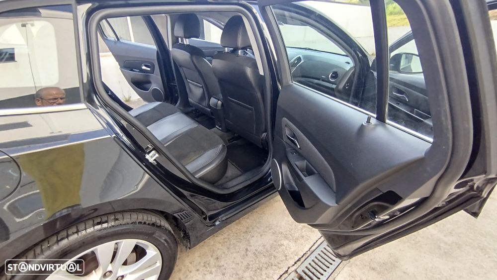 Chevrolet Cruze SW 1.7 VCDi LTZ - 15