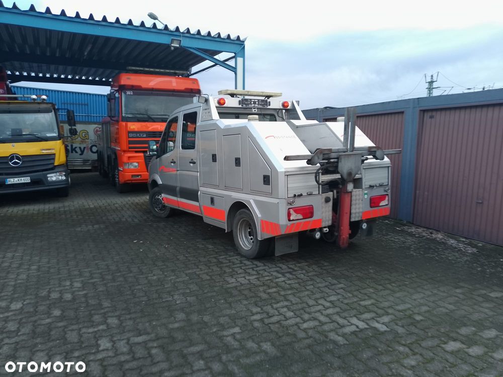 Mercedes-Benz Sprinter 616 - 16