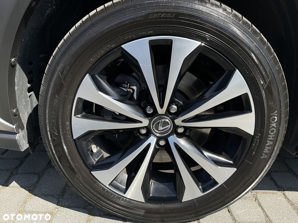 Lexus NX 300h F Impression AWD - 33