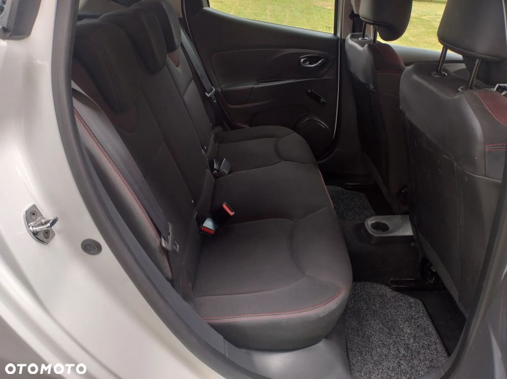 Renault Clio 1.2 16V 75 Life - 32