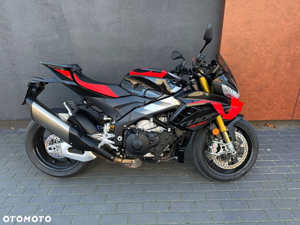 Aprilia Tuono - 1