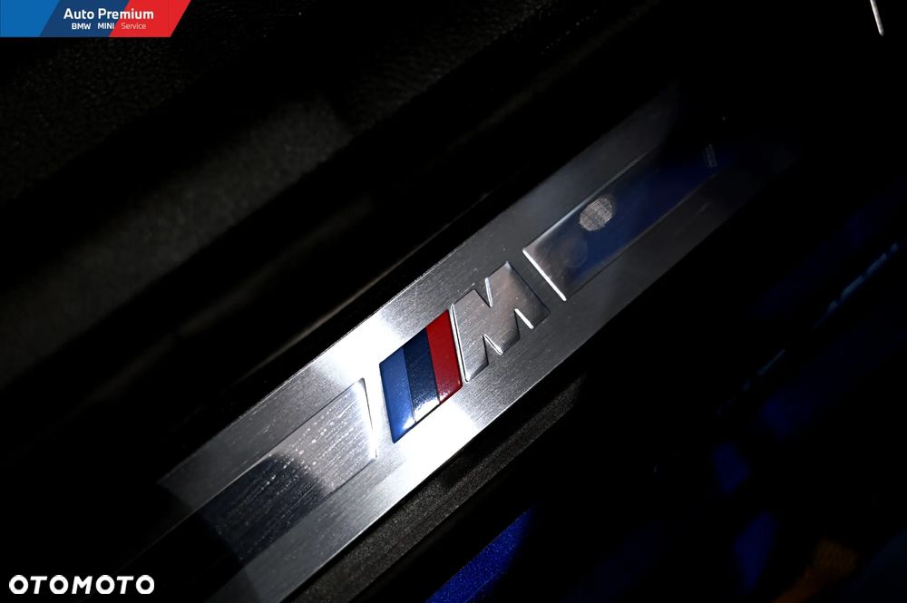 BMW Seria 3 318i M Sport - 11