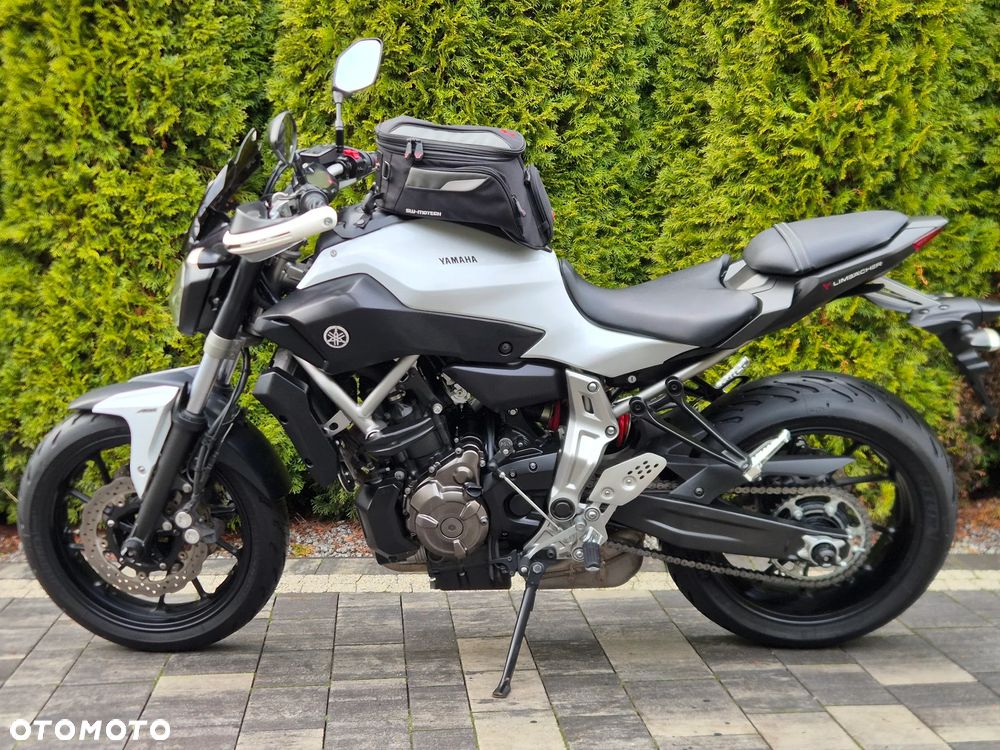 Yamaha MT - 6