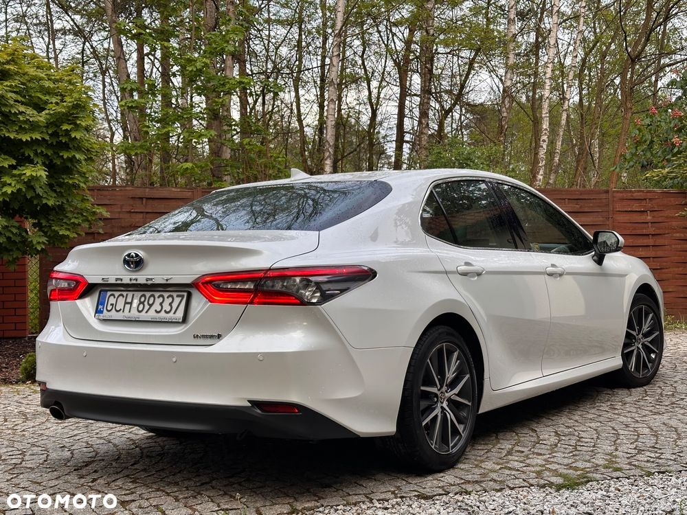Toyota Camry 2.5 Hybrid Executive CVT - 8
