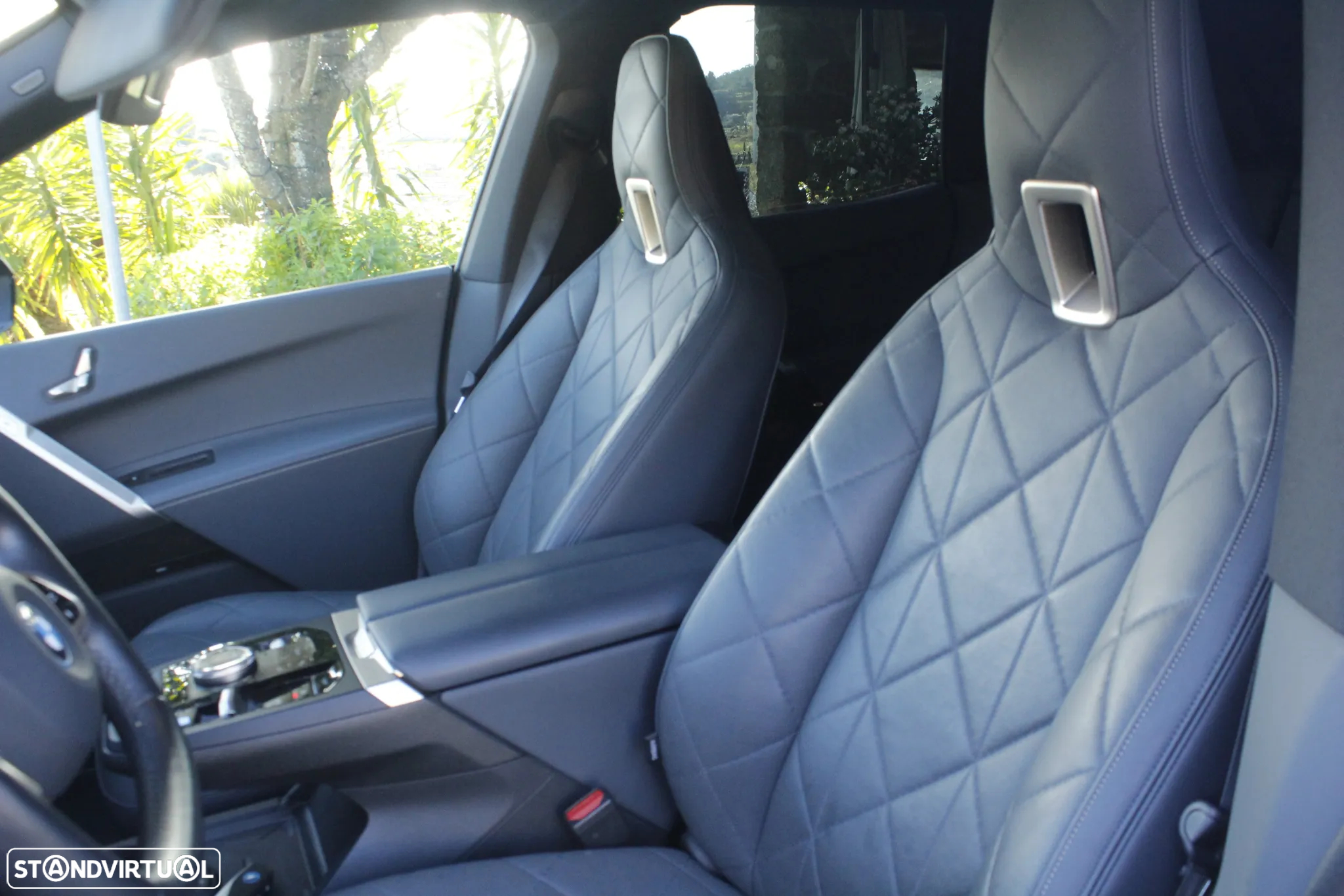 BMW iX xDrive 40 Pack Desportivo - 23