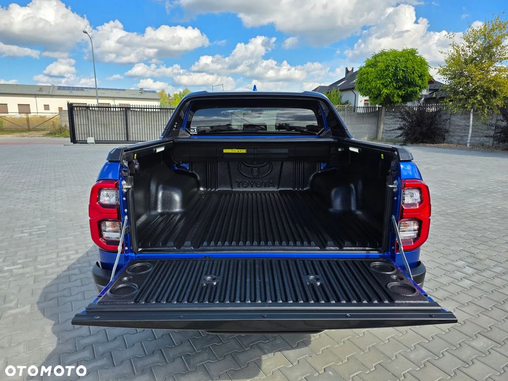 Toyota Hilux 2.8 D-4D Double Cab Invincible 4x4 - 6