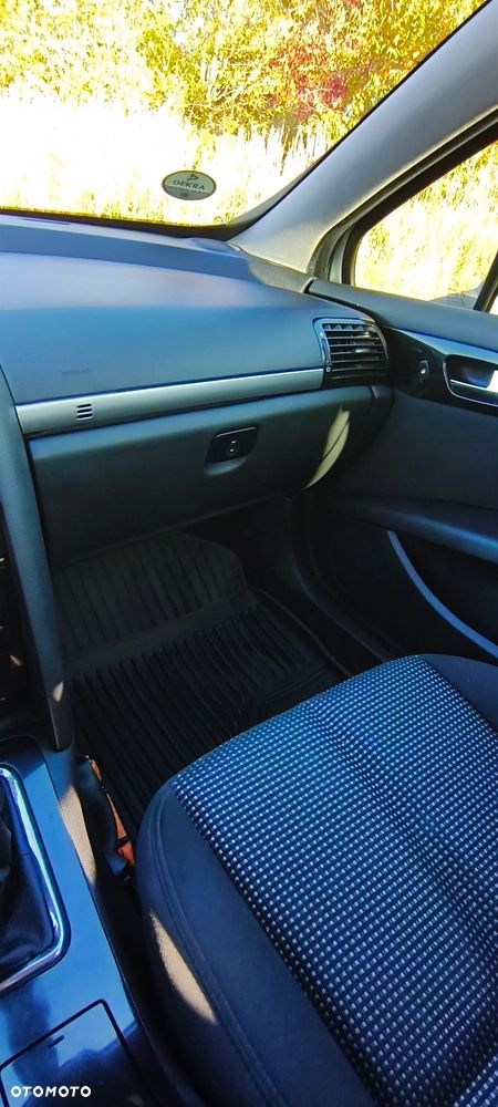 Peugeot 407 - 33