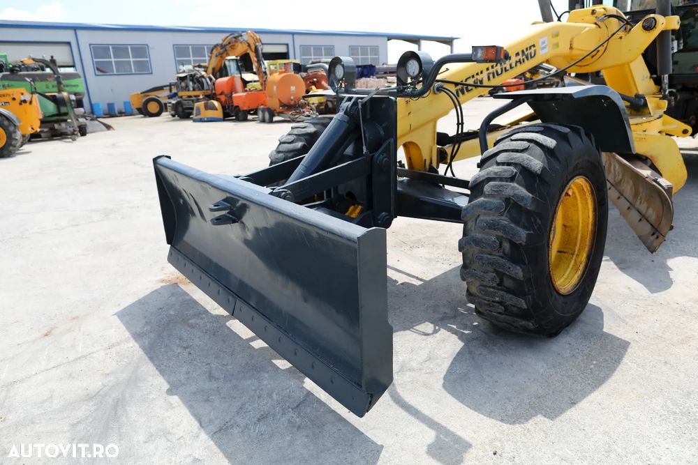 New Holland New Holland F156 - 8