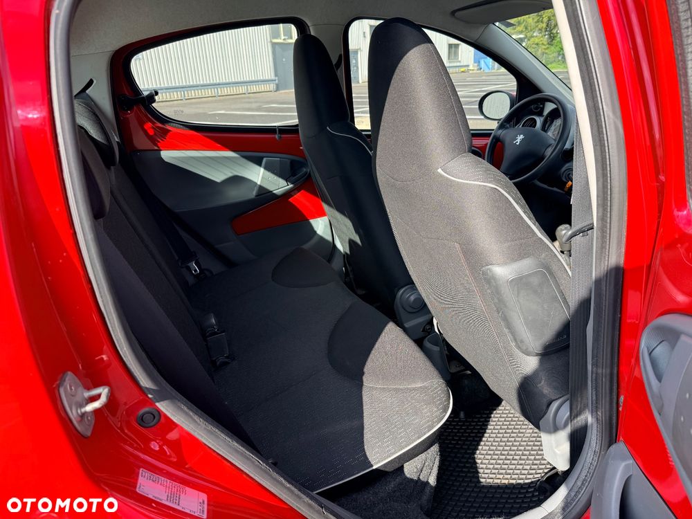 Peugeot 107 1.0 Urban Move - 29