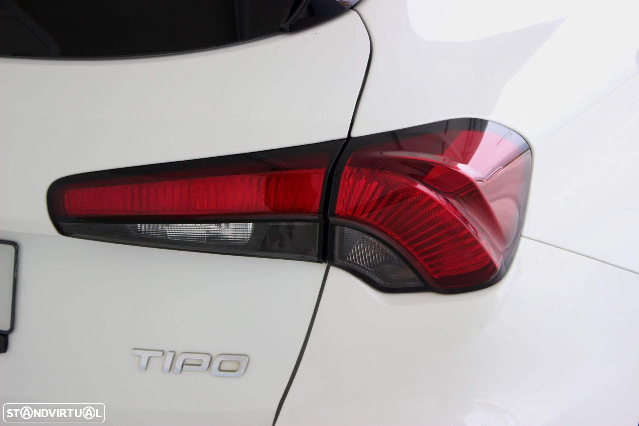Fiat Tipo Station Wagon 1.3 M-Jet Lounge - 11