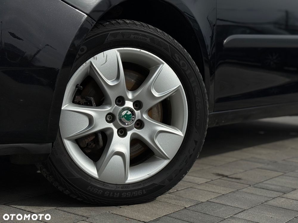 Skoda Roomster 1.6 16V Comfort PLUS EDITION - 34