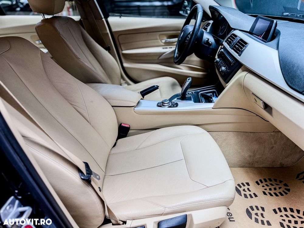 BMW Seria 3 320d Aut. Blue Performance Luxury Line - 23