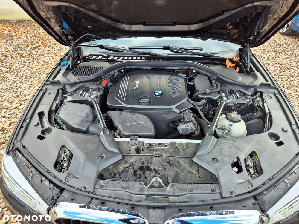 BMW Seria 5 520d xDrive Luxury Line - 31